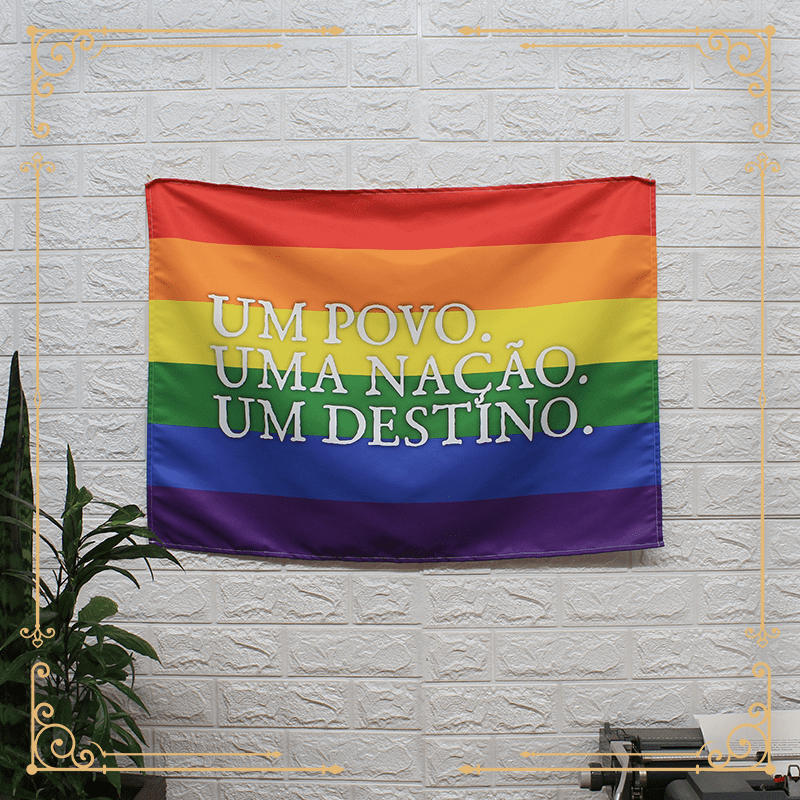 Bandeira Decorativa Pride: Um povo, uma nação, um destino!
