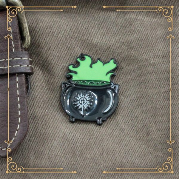 Pin Metálico: Caldeirão Instituto Flamel!